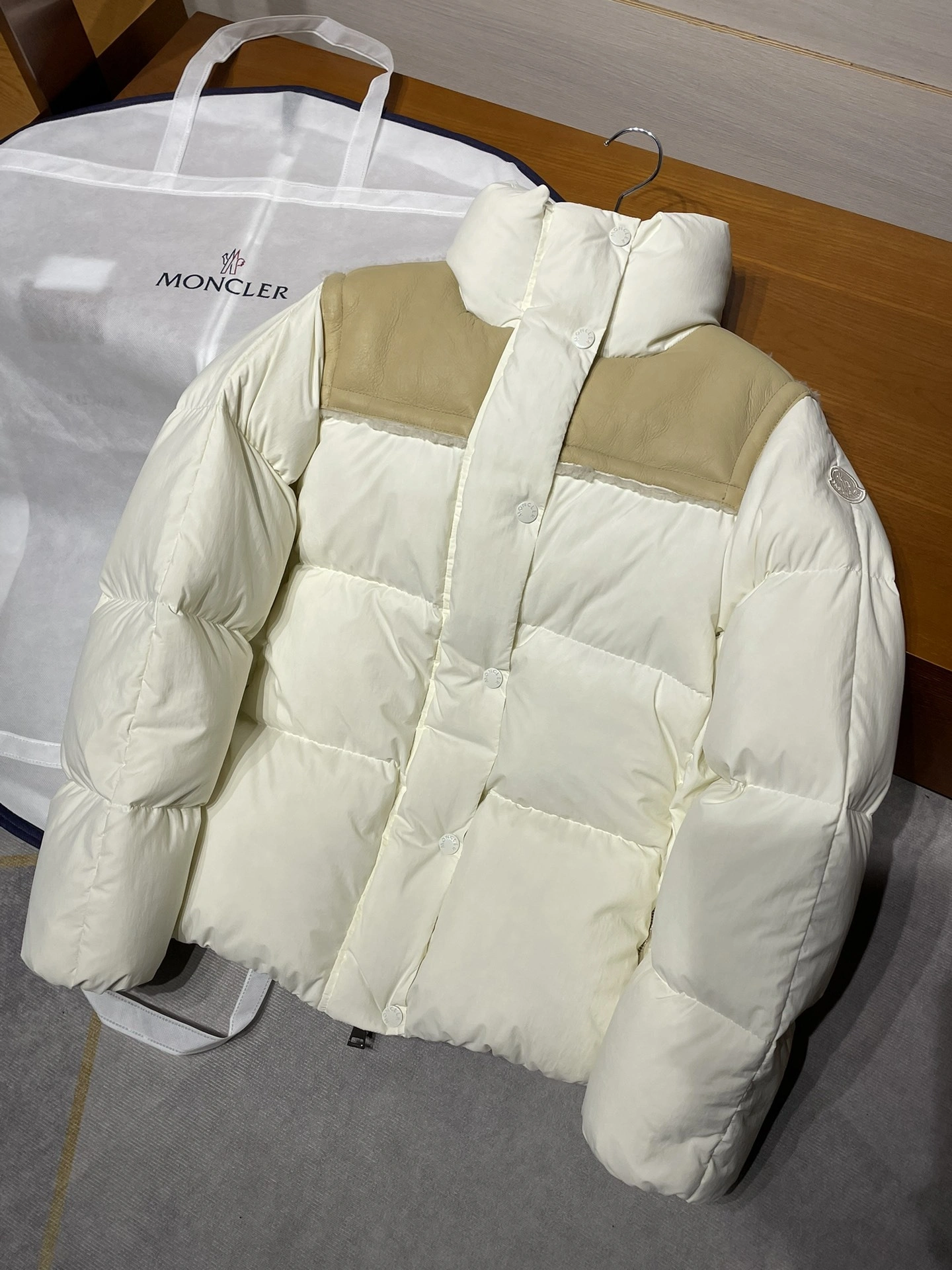 wg.luxury-- 7o9385r Down jacket white goose down item:E-F409J2225H